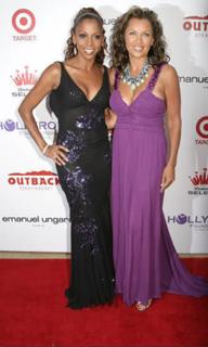 Vanessa Williams feet photo thumbnail