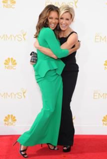 Vanessa Williams feet photo thumbnail