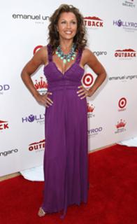 Vanessa Williams feet photo thumbnail