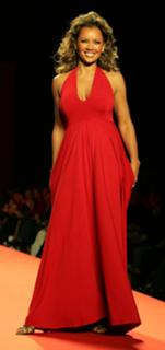 Vanessa Williams feet photo thumbnail