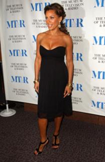Vanessa Williams feet photo thumbnail