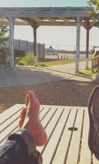 Vanessa Williams feet photo thumbnail