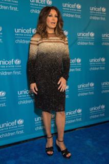Vanessa Williams feet photo thumbnail