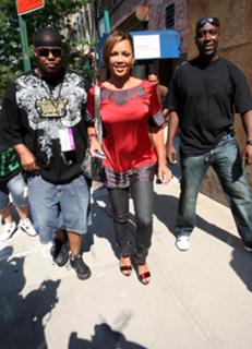 Vanessa Williams feet photo thumbnail