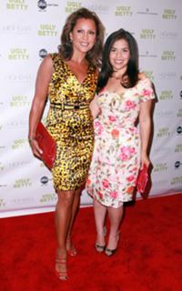 Vanessa Williams feet photo thumbnail