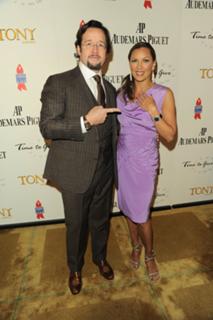 Vanessa Williams feet photo thumbnail