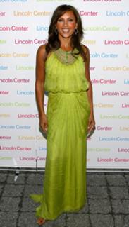 Vanessa Williams feet photo thumbnail
