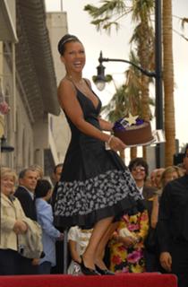 Vanessa Williams feet photo thumbnail
