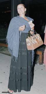 Vanessa Williams feet photo thumbnail