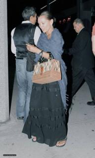 Vanessa Williams feet photo thumbnail