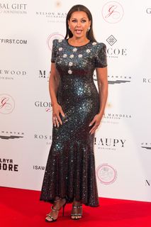 Vanessa Williams feet photo thumbnail