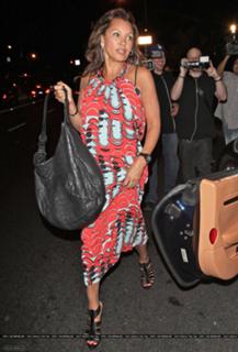 Vanessa Williams feet photo thumbnail
