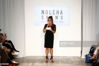 Vanessa Williams feet photo thumbnail