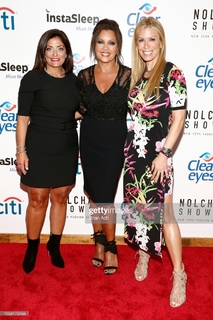 Vanessa Williams feet photo thumbnail