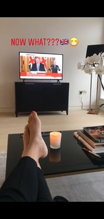 Vanessa Williams feet photo thumbnail