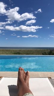 Vanessa Williams feet photo thumbnail
