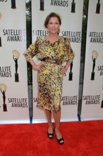 Vanessa Williams feet photo thumbnail