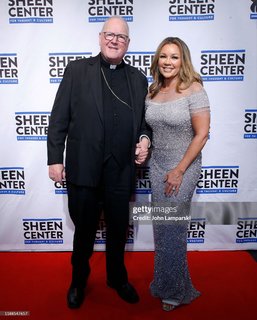 Vanessa Williams feet photo thumbnail