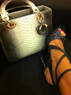 Vanessa Williams feet photo thumbnail