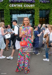 Vanessa Williams feet photo thumbnail