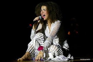 Vanessa da Mata feet photo 1