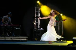 Vanessa da Mata feet photo 10