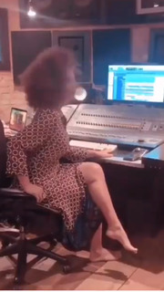 Vanessa da Mata feet photo 6