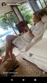 Vanessa da Mata feet photo 1