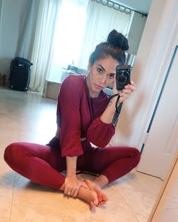 Vania Bludau feet photo 7