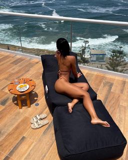 Vania Bludau feet photo 4