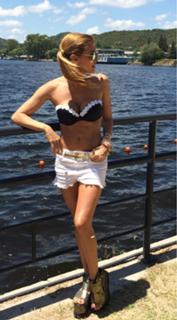 Vanina Escudero feet photo 9