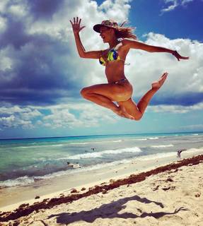 Vanina Escudero feet photo 5