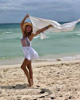 Vanina Escudero feet photo 4