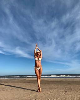Vanina Escudero feet photo 15