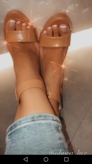 Vanja Cerimagic feet photo thumbnail