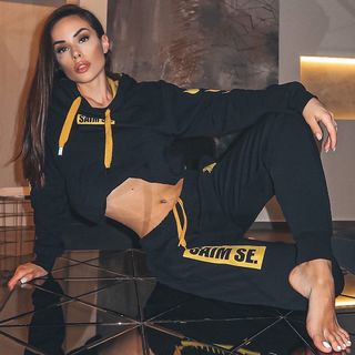 Vanja Cerimagic feet photo thumbnail