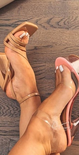 Vanja Cerimagic feet photo thumbnail