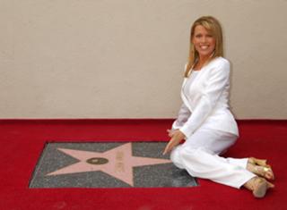 Vanna White feet photo thumbnail