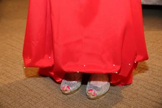 Vanna White feet photo thumbnail