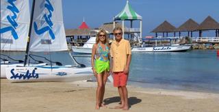 Vanna White feet photo thumbnail