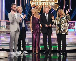 Vanna White feet photo thumbnail