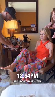 Vanna White feet photo 3