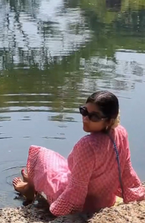 Varada Sethu feet photo 18