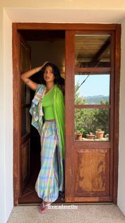 Varada Sethu feet photo 2