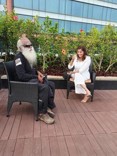 Varalaxmi Sarathkumar feet photo 20