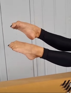 Vasiliki Millousi feet photo 12