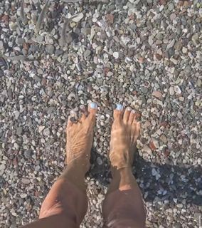 Vasiliki Millousi feet photo 2