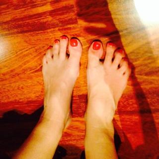 Vaso Laskaraki feet photo thumbnail