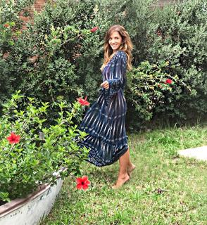 Vaso Laskaraki feet photo thumbnail