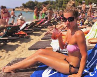 Vaso Laskaraki feet photo thumbnail